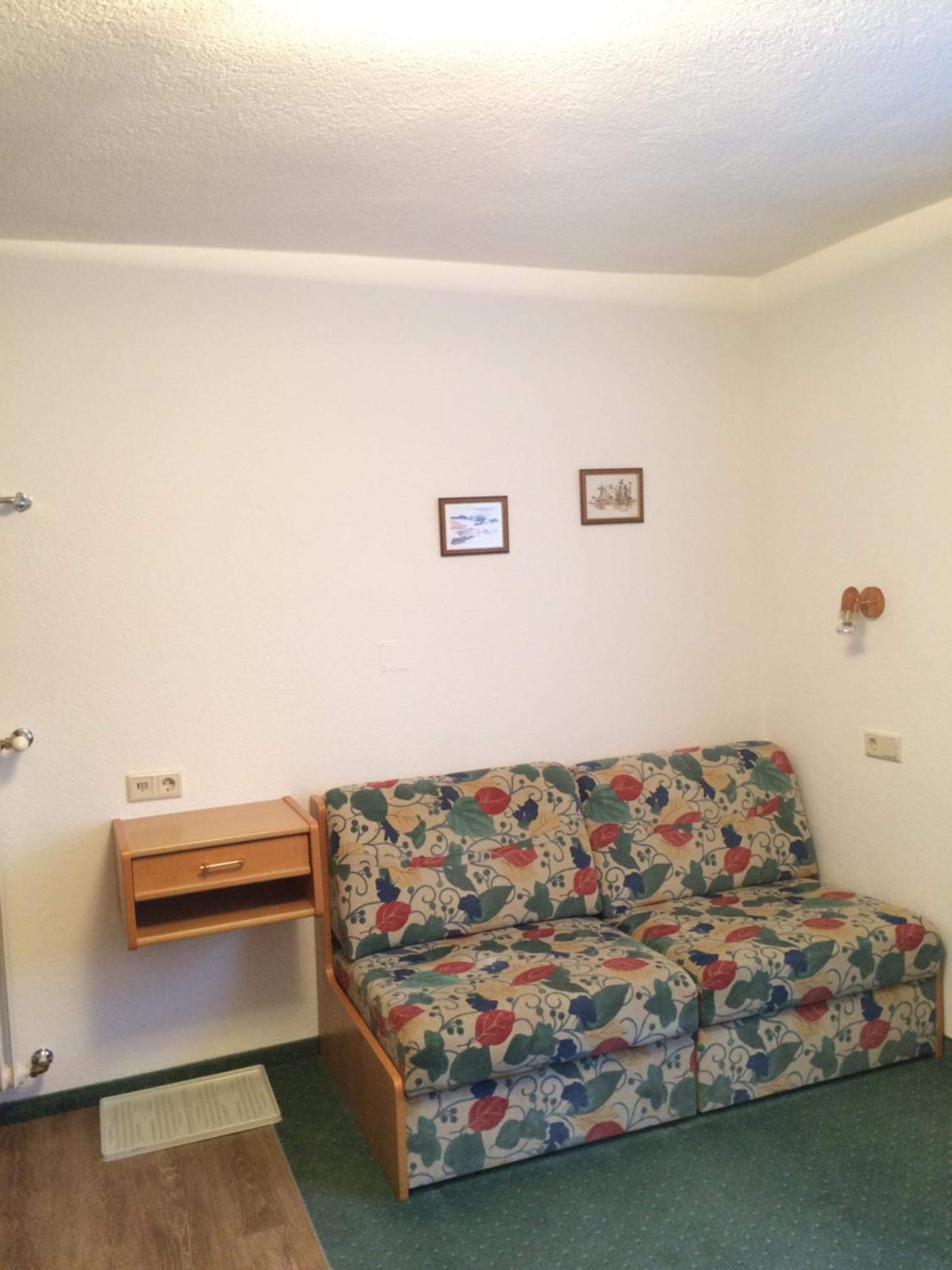 Haus Erwin Spiss Hotell Sankt Anton am Arlberg Exteriör bild