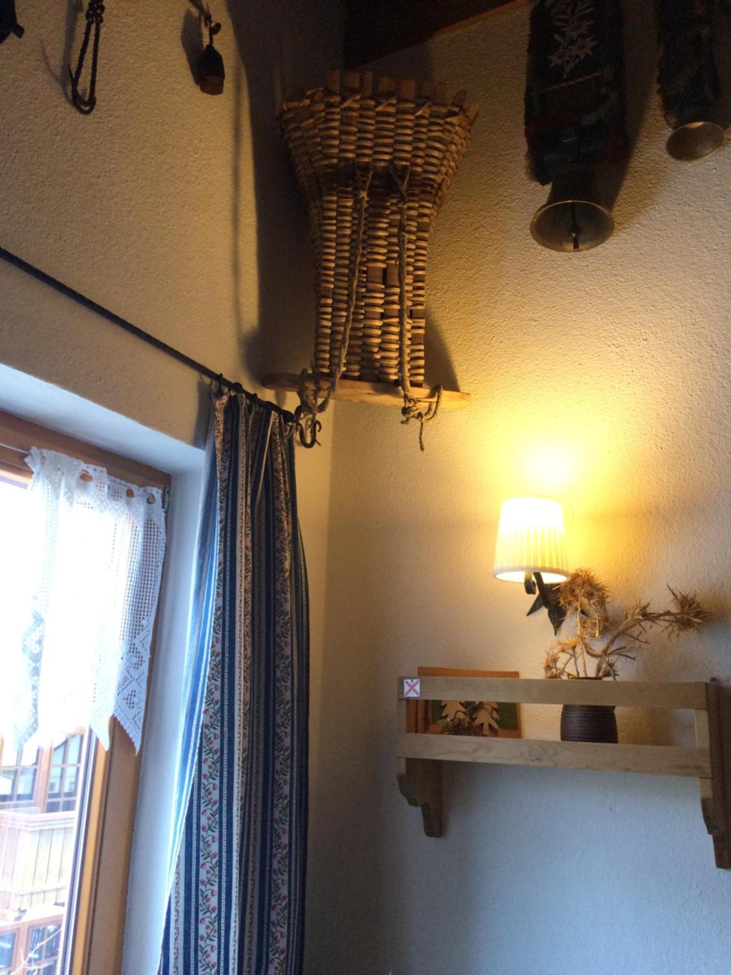 Haus Erwin Spiss Hotell Sankt Anton am Arlberg Exteriör bild