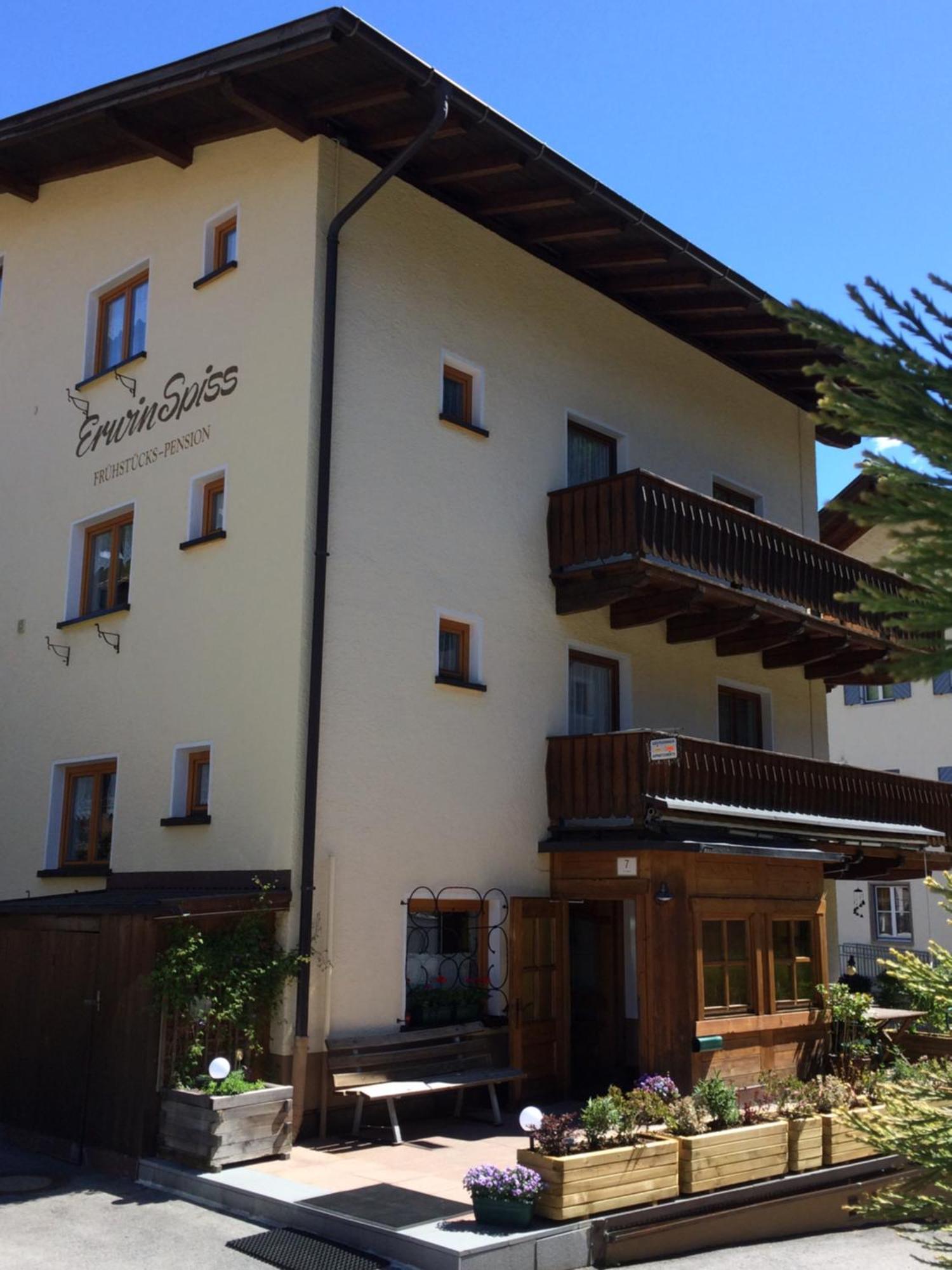 Haus Erwin Spiss Hotell Sankt Anton am Arlberg Exteriör bild